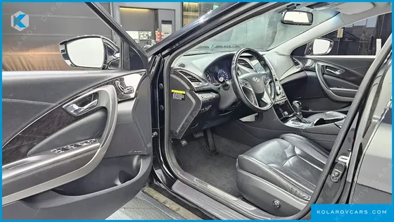 HYUNDAI GRANDEUR HG300 PREMIUM