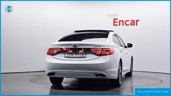 HYUNDAI GRANDEUR HG240 MODERN