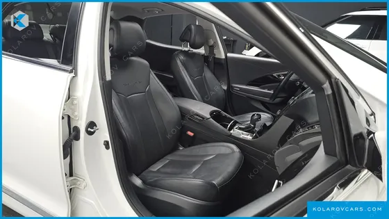 HYUNDAI GRANDEUR HG240 MODERN