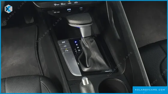 HYUNDAI ELANTRA (AVANTE) 1.6