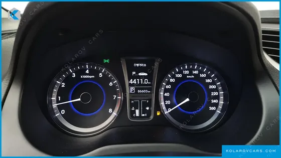 HYUNDAI GRANDEUR HG240 LUXURY