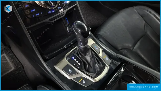 HYUNDAI GRANDEUR HG240 LUXURY
