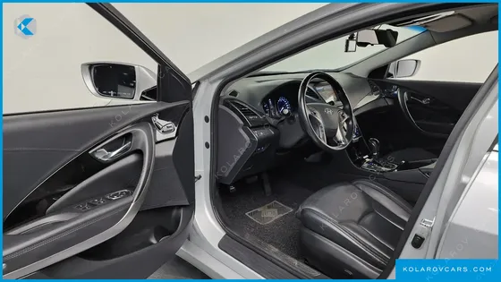 HYUNDAI GRANDEUR HG240 LUXURY