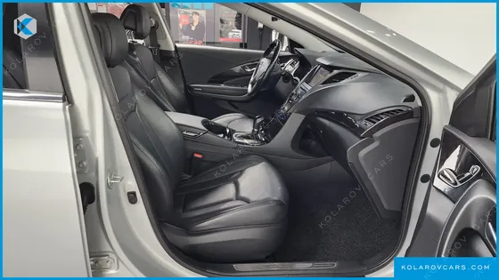 HYUNDAI GRANDEUR HG240 LUXURY