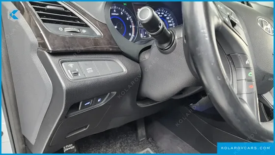 HYUNDAI GRANDEUR HG240 LUXURY