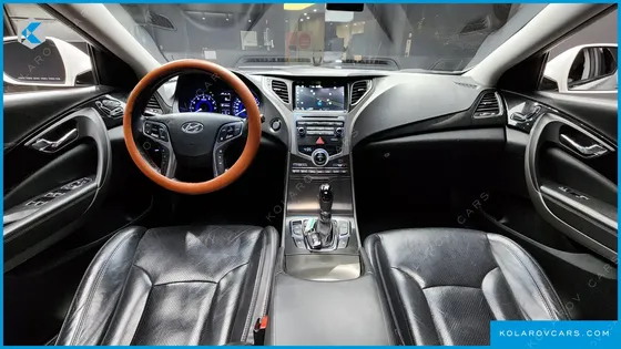HYUNDAI GRANDEUR HG240 MODERN