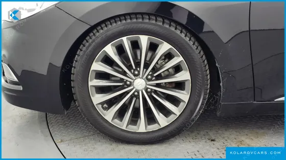 HYUNDAI GRANDEUR HG300 EXCLUSIVE