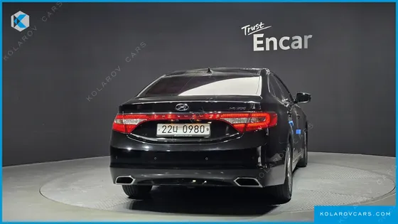 HYUNDAI GRANDEUR HG240 MODERN