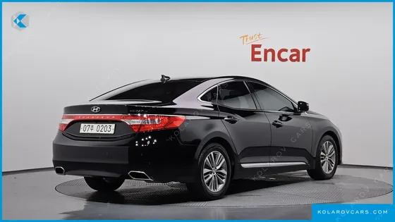 HYUNDAI GRANDEUR HG240 MODERN