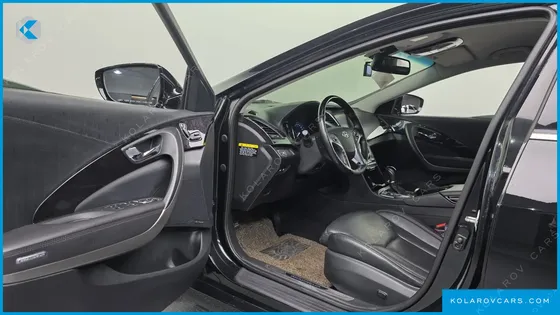 HYUNDAI GRANDEUR HG240 MODERN