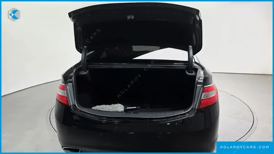 HYUNDAI GRANDEUR HG240 MODERN