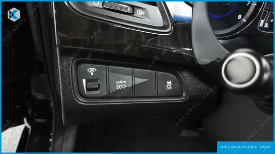 HYUNDAI GRANDEUR HG240 LUXURY
