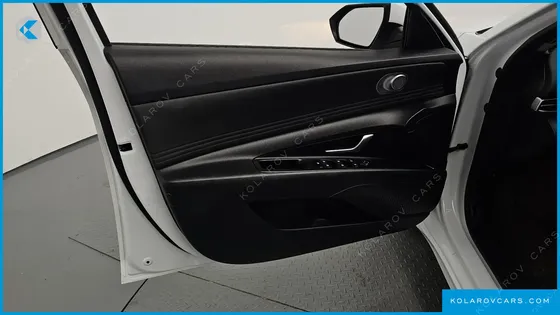 HYUNDAI ELANTRA (AVANTE) 1.6 LPI (RENTAL CAR)