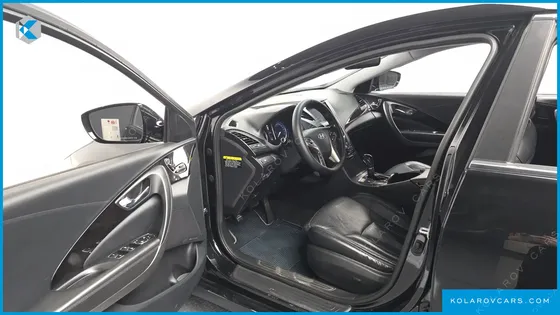 HYUNDAI GRANDEUR HG240 MODERN