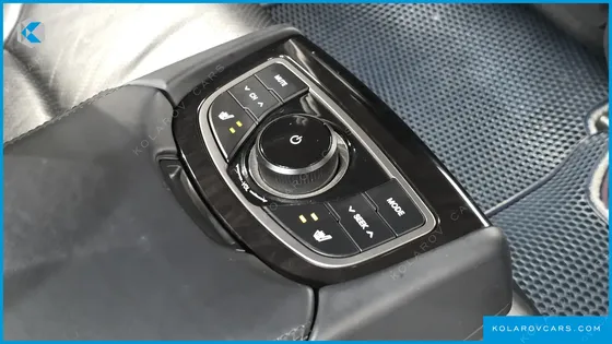 HYUNDAI GRANDEUR HG240 MODERN