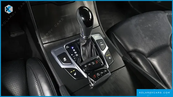 HYUNDAI GRANDEUR HG240 MODERN