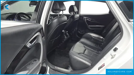 HYUNDAI GRANDEUR HG240 MODERN