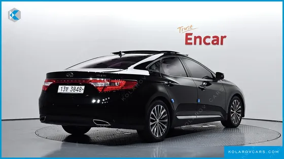 HYUNDAI GRANDEUR HG240 MODERN
