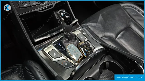 HYUNDAI GRANDEUR HG240 MODERN