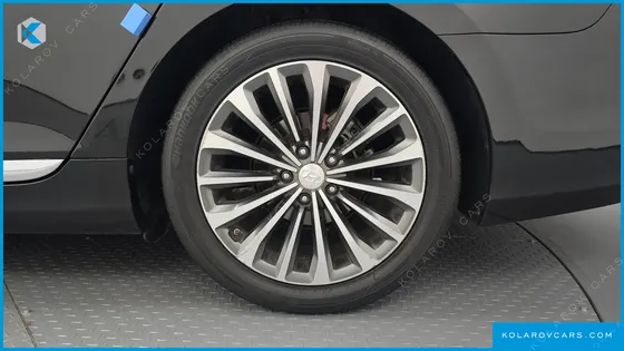 HYUNDAI GRANDEUR HG240 MODERN