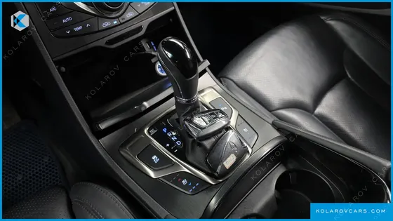 HYUNDAI GRANDEUR HG240 MODERN