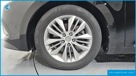 HYUNDAI GRANDEUR HG240 MODERN COLLECTION