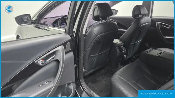 HYUNDAI GRANDEUR HG240 MODERN