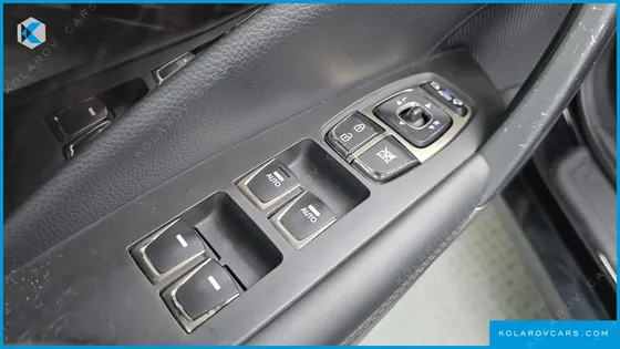 HYUNDAI GRANDEUR HG240 LUXURY