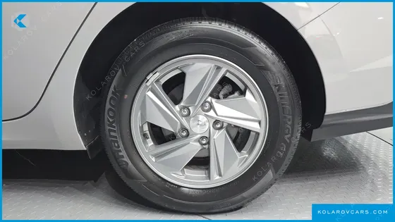 HYUNDAI ELANTRA (AVANTE) 1.6 LPI (RENT CAR)