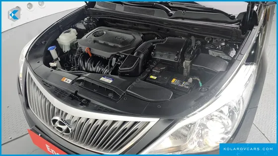 HYUNDAI GRANDEUR HG240 MODERN