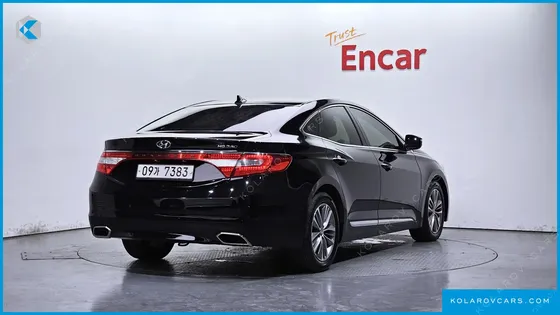 HYUNDAI GRANDEUR HG240 MODERN