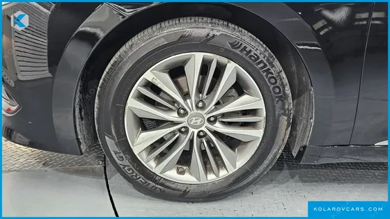 HYUNDAI GRANDEUR HG240 MODERN