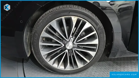 HYUNDAI GRANDEUR HG330 CELEBRITY