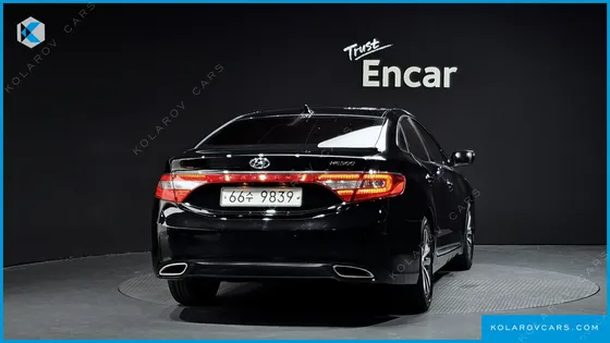 HYUNDAI GRANDEUR HG240 LUXURY