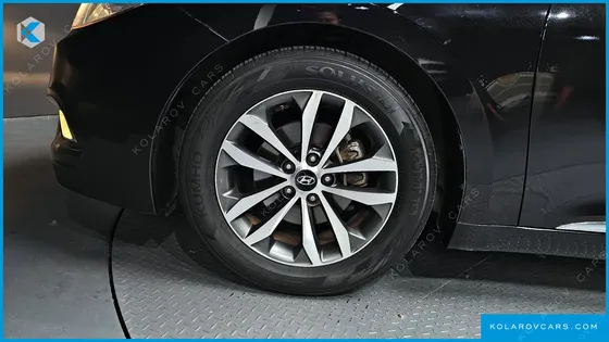 HYUNDAI GRANDEUR HG240 LUXURY