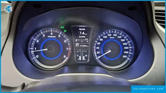 HYUNDAI GRANDEUR HG240 LUXURY