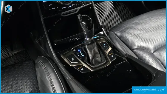 HYUNDAI GRANDEUR HG240 LUXURY