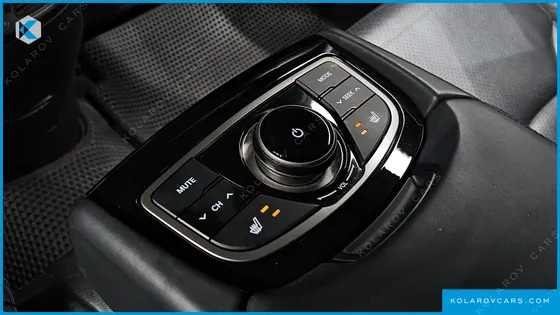 HYUNDAI GRANDEUR HG240 LUXURY