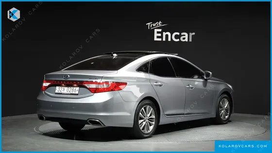 HYUNDAI GRANDEUR HG240 MODERN