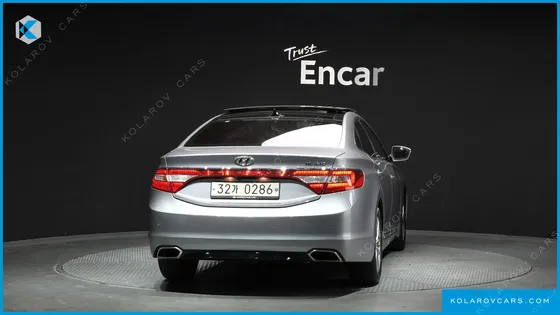 HYUNDAI GRANDEUR HG240 MODERN