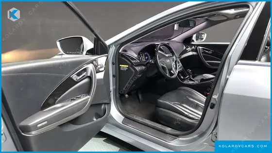 HYUNDAI GRANDEUR HG240 MODERN