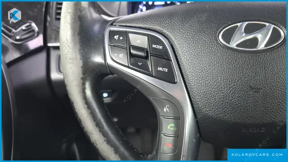HYUNDAI GRANDEUR HG300 PREMIUM