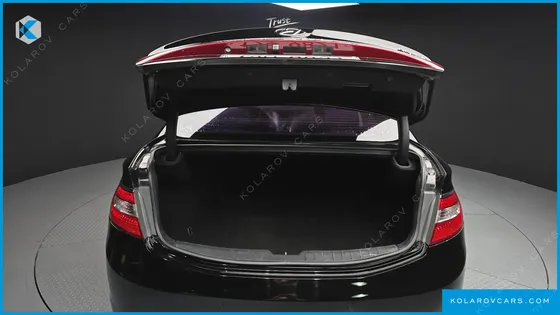 HYUNDAI GRANDEUR HG240 LUXURY