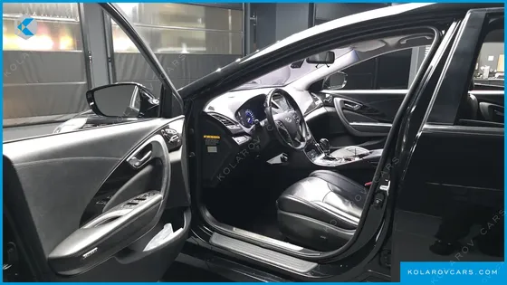 HYUNDAI GRANDEUR HG300 PREMIUM