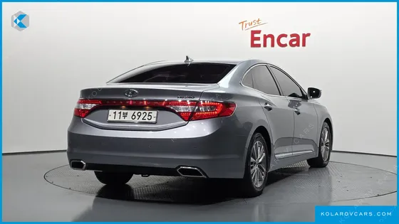 HYUNDAI GRANDEUR HG240 MODERN