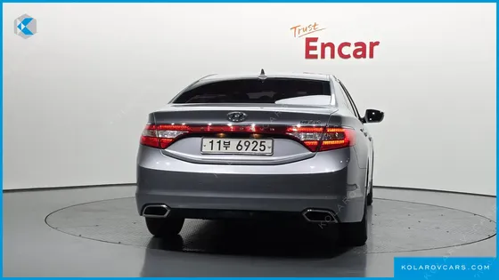 HYUNDAI GRANDEUR HG240 MODERN