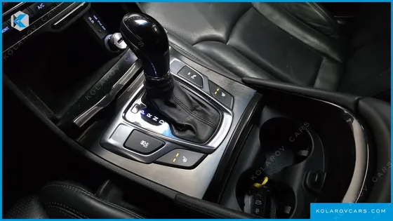 HYUNDAI GRANDEUR HG240 MODERN