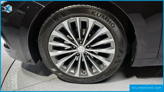 HYUNDAI GRANDEUR HG300 PREMIUM