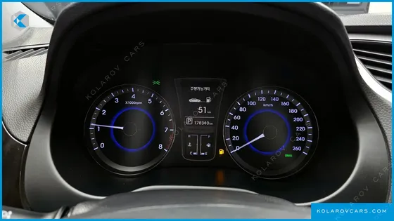 HYUNDAI GRANDEUR HG300 PREMIUM