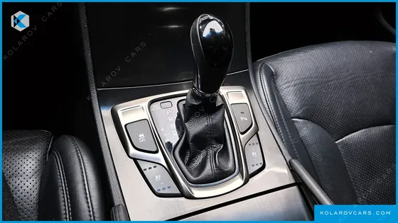 HYUNDAI GRANDEUR HG300 PREMIUM